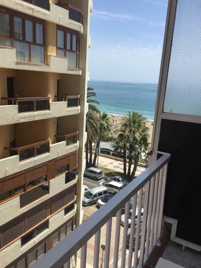Downtown Beach & Peace Malaga Exterior photo